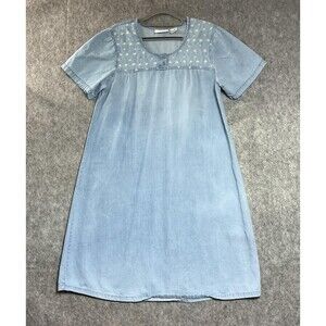 Country Store Dress Womens Medium Blue Embroidered Chambray Cotton Muumuu Kaftan